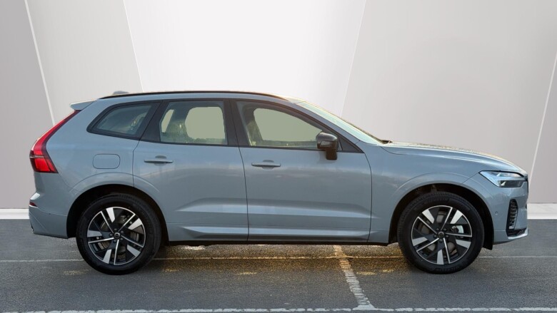 Volvo XC60 2.0 B5P Plus Dark 5dr AWD Geartronic Petrol Estate